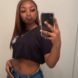 Meet your Posher, Indya